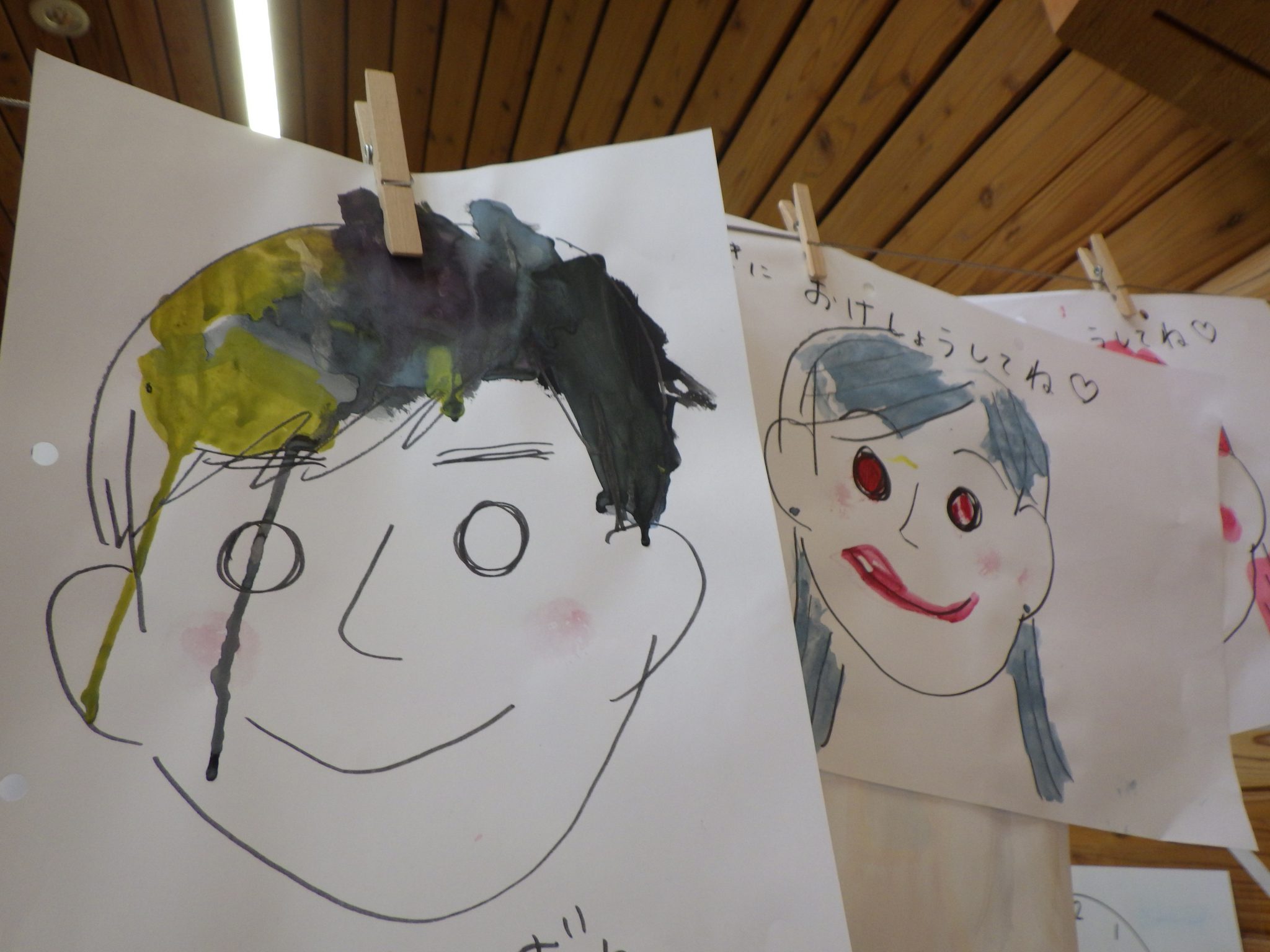 絵の具でぬりえ | 花の木保育園 東京都町田市